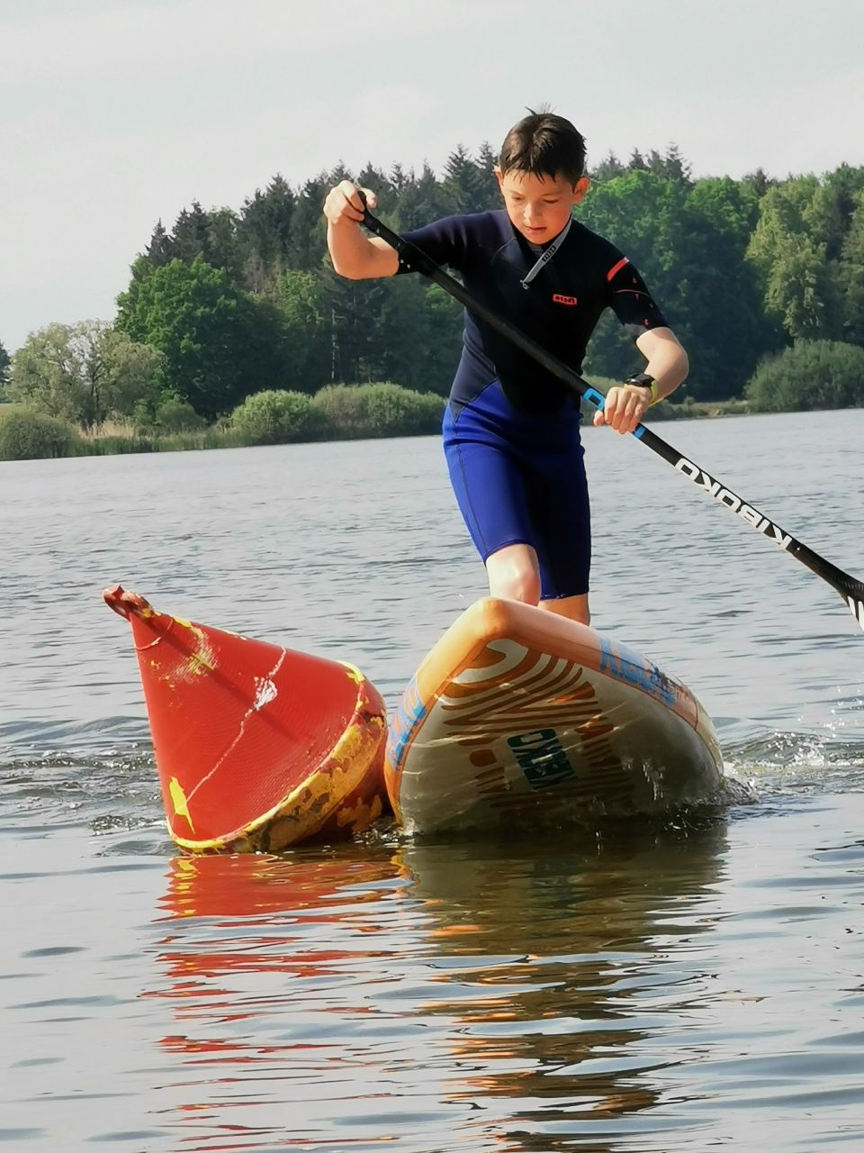 Testování dětského nafukovacího paddleboardu kiboko_otočka bóje