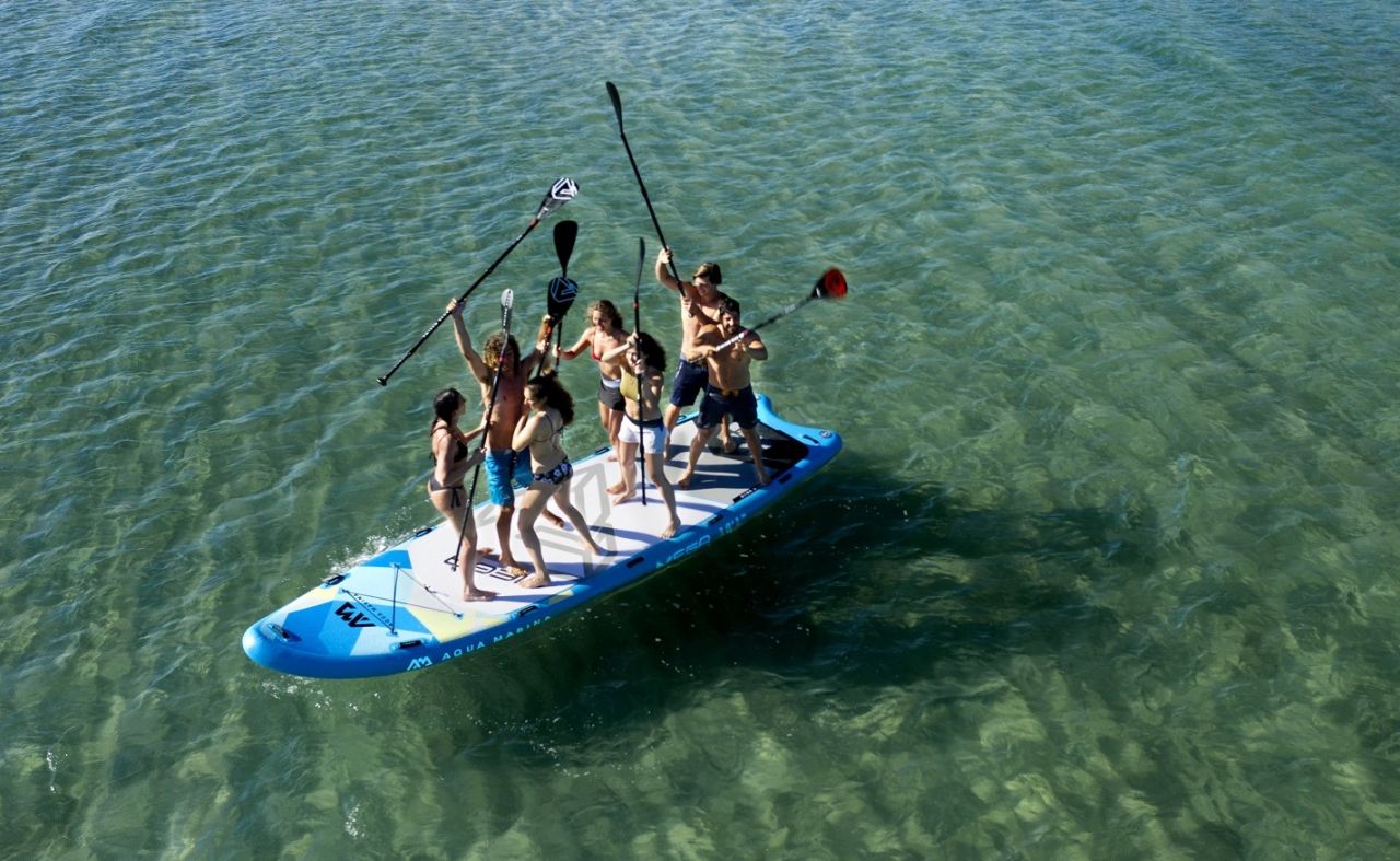 týmové paddleboardy závodění_megaboard aquamarina