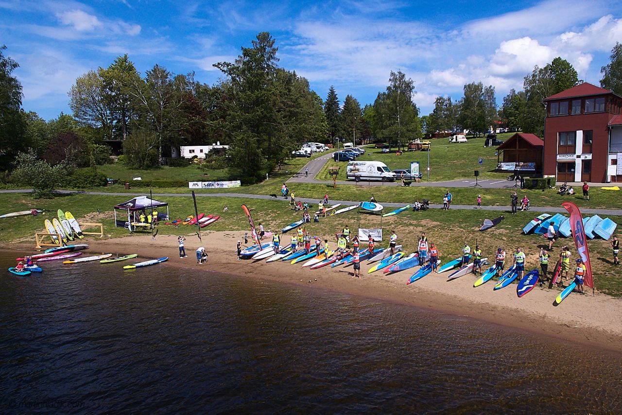 Paddles Up na Seči s Vennie Surfboards