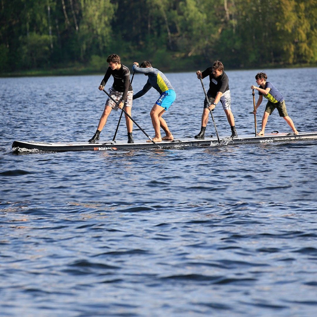 Týmový paddleboard