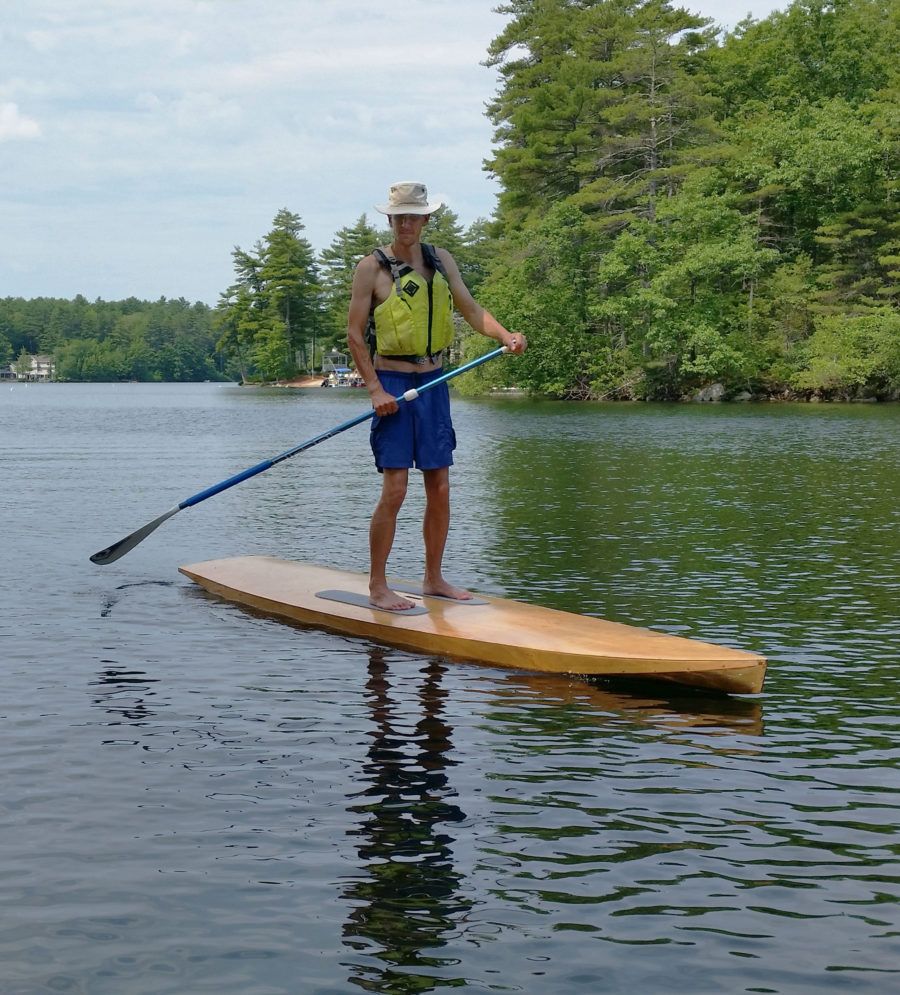 dřevěný paddleboard via TaalSUP smallboatsmothly