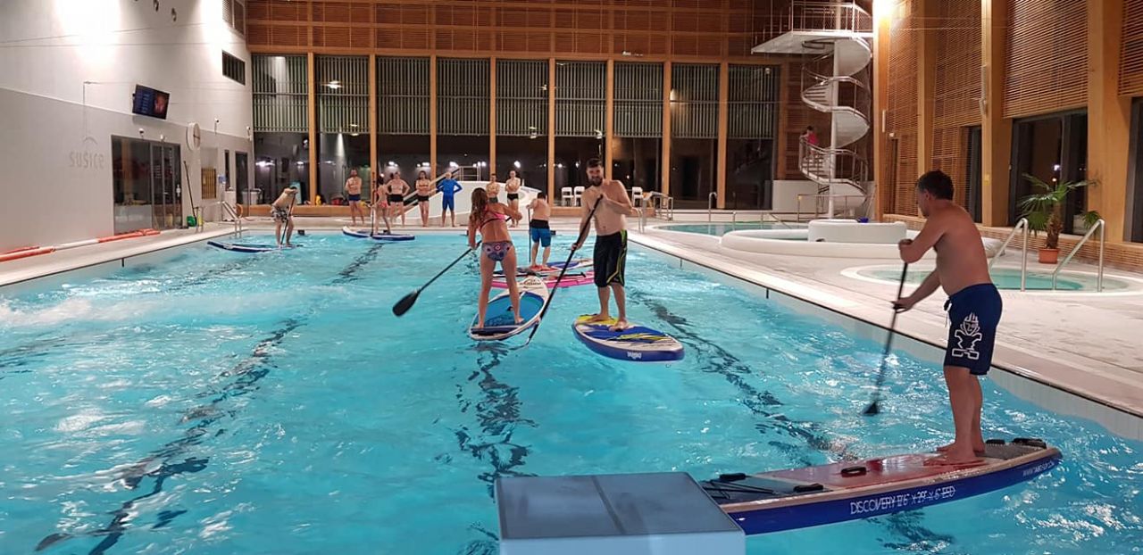5. SUP setkání přátel na bazéně v Sušici_foto Klára Krejčíková  